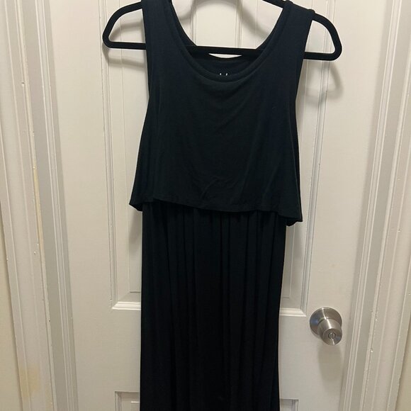 Maternity/Nursing Dresses - Picture 2 of 3